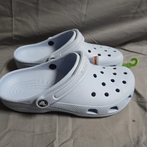 PAIR OF CLASSIC CROC CLOGS - UK SIZE M7 / W8