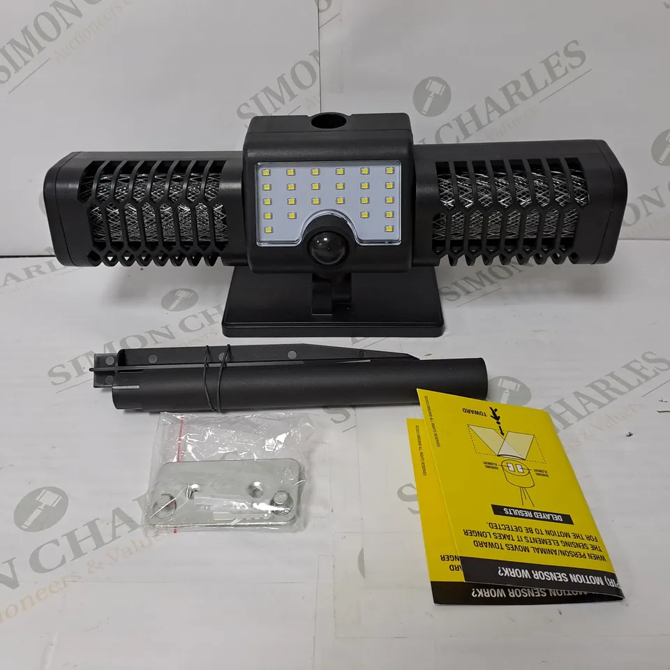 BOXED OUTLET BELL & HOWELL SOLAR ZAPPER