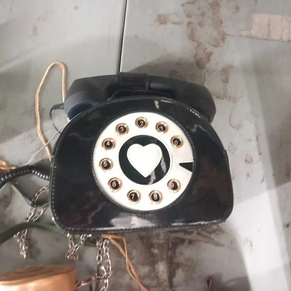 5 ASSORTED PIN UP AND INK HANDBAGS