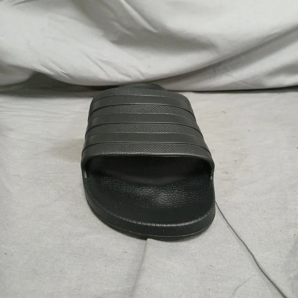 ADIDAS BLACK SLIDES – 3-STRAP SANDALS - SIZE 7