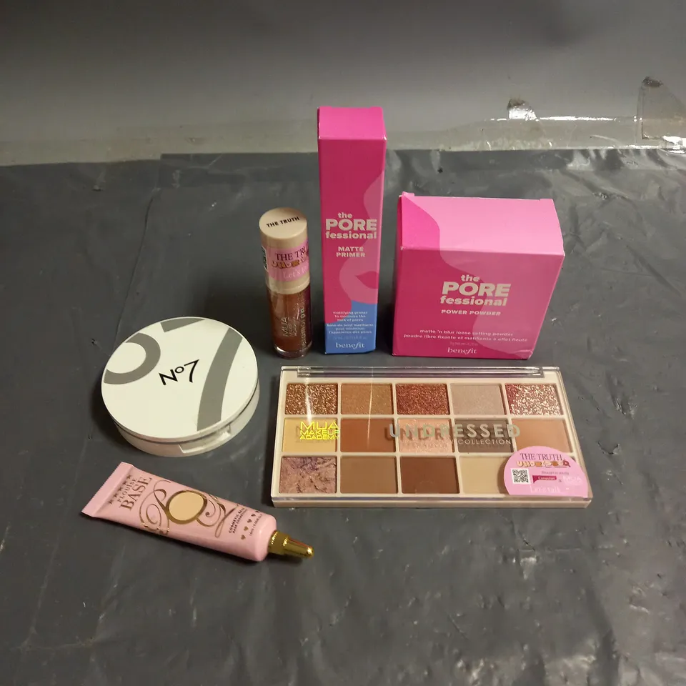 LOT OF 6 ASSORTED COSMETIC PRODUCTS TO INCLUDE - BENEFIT POREFESSIONAL POWDER - NO7 FLAWLESS FINISH PRESSED POWDER IN MEDIUM - PLOUISE RUNOUR 02 COSMETIC BASE - ETC