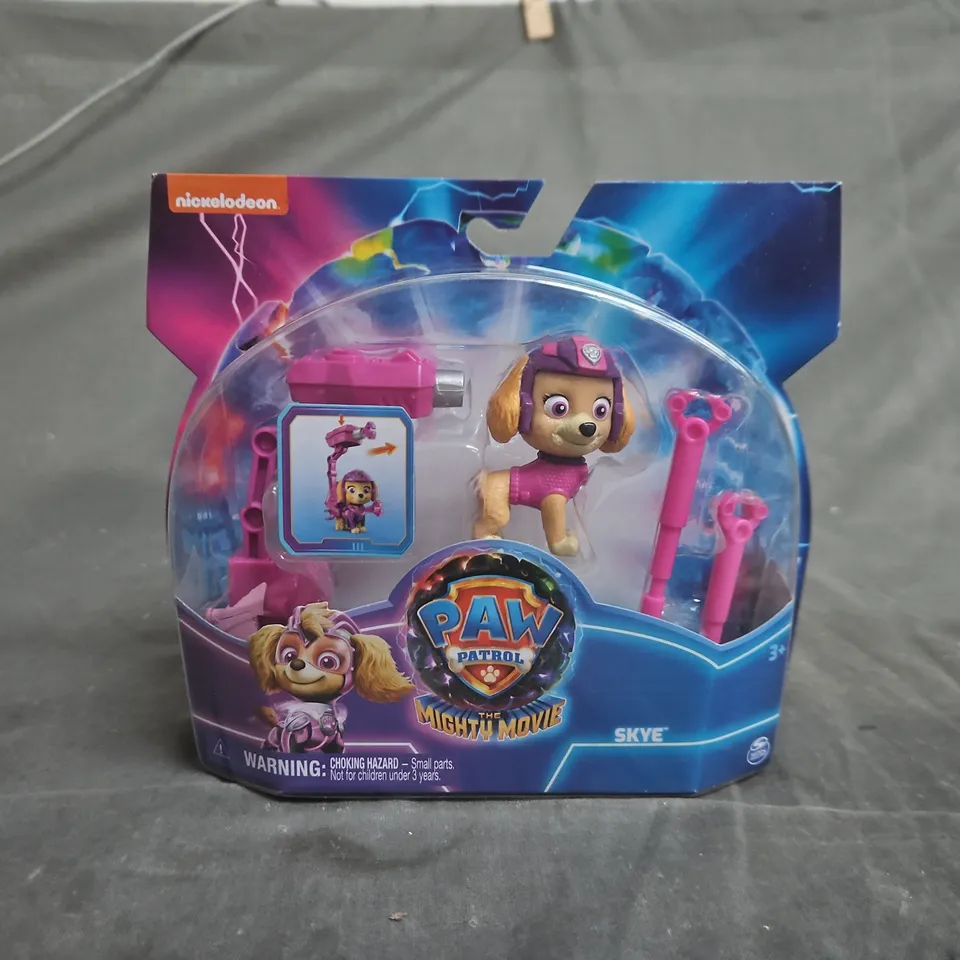 PAW PATROL MIGHTY MOVIE SKYE FIGURE