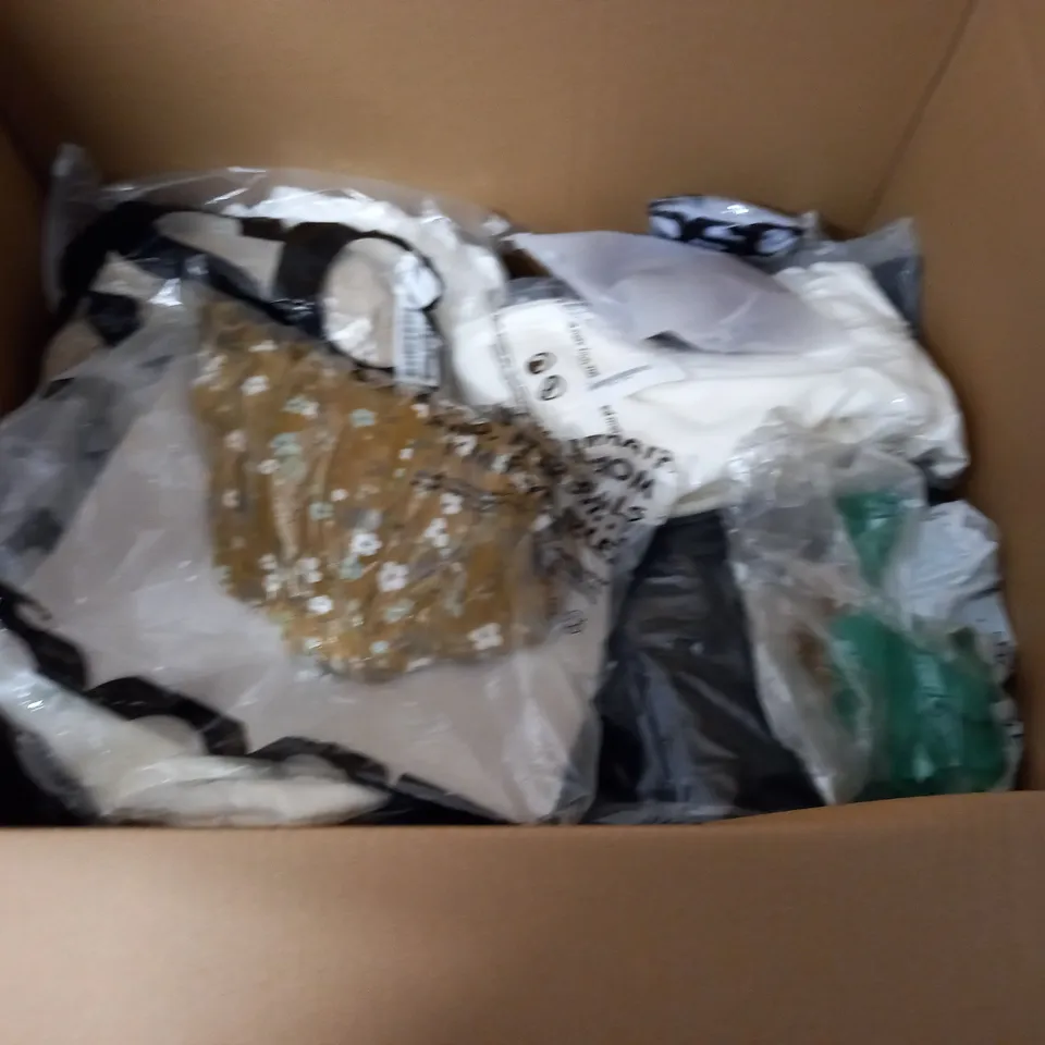 LARGE QUANTITY OF ASSORTED BAGGED CLOTHING ITEMS TO INCLUDE SHEIN, CHEROKEE AND ASOS