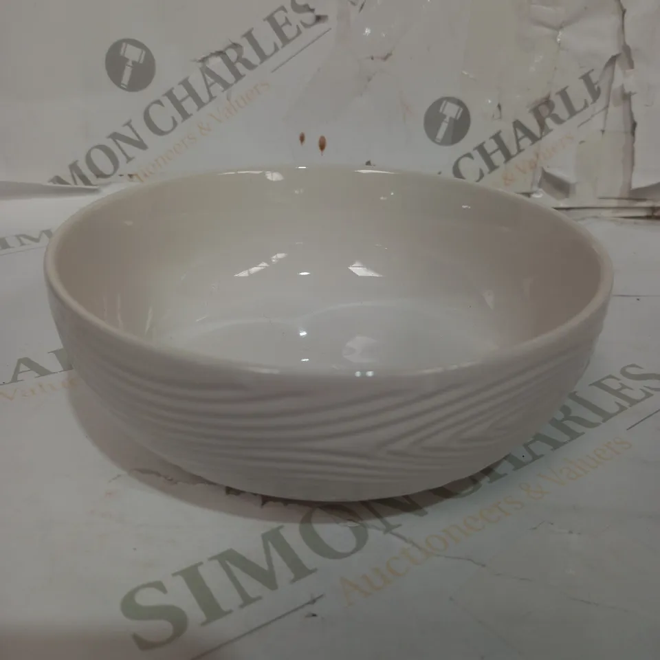 BOX OF 4 WHITE TEMP-TATIONS BOWLS - COLLECTION ONLY