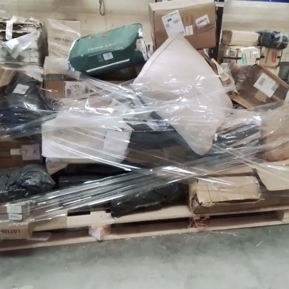 PALLET OF ASSORTED HOUSEHOLD GOODS AND PRODUCTS TO INCLUDE;BLENDER,FLOOR CABINET,PILLOW 