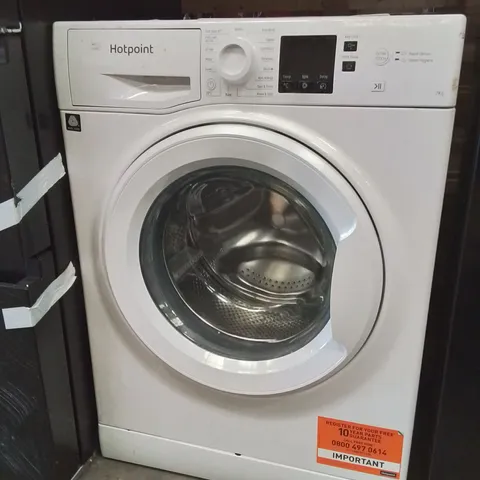 HOTPOINT 7KG WOOL CARE FREESTANDING WHITE WASHING MACHINE