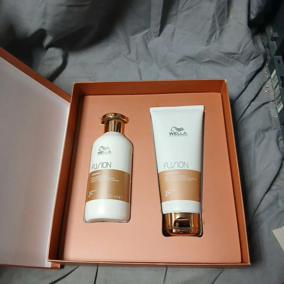 WELLA PROFESSIONALS FUSION SHAMPOO & CONDITIONER SET – BOXED