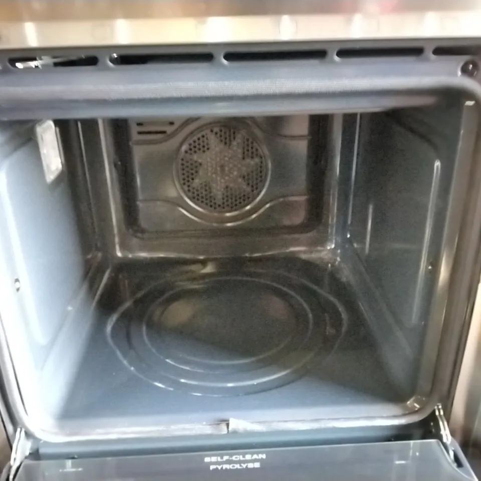SMEG C7GPX9 70CM DUAL FUEL COOKER