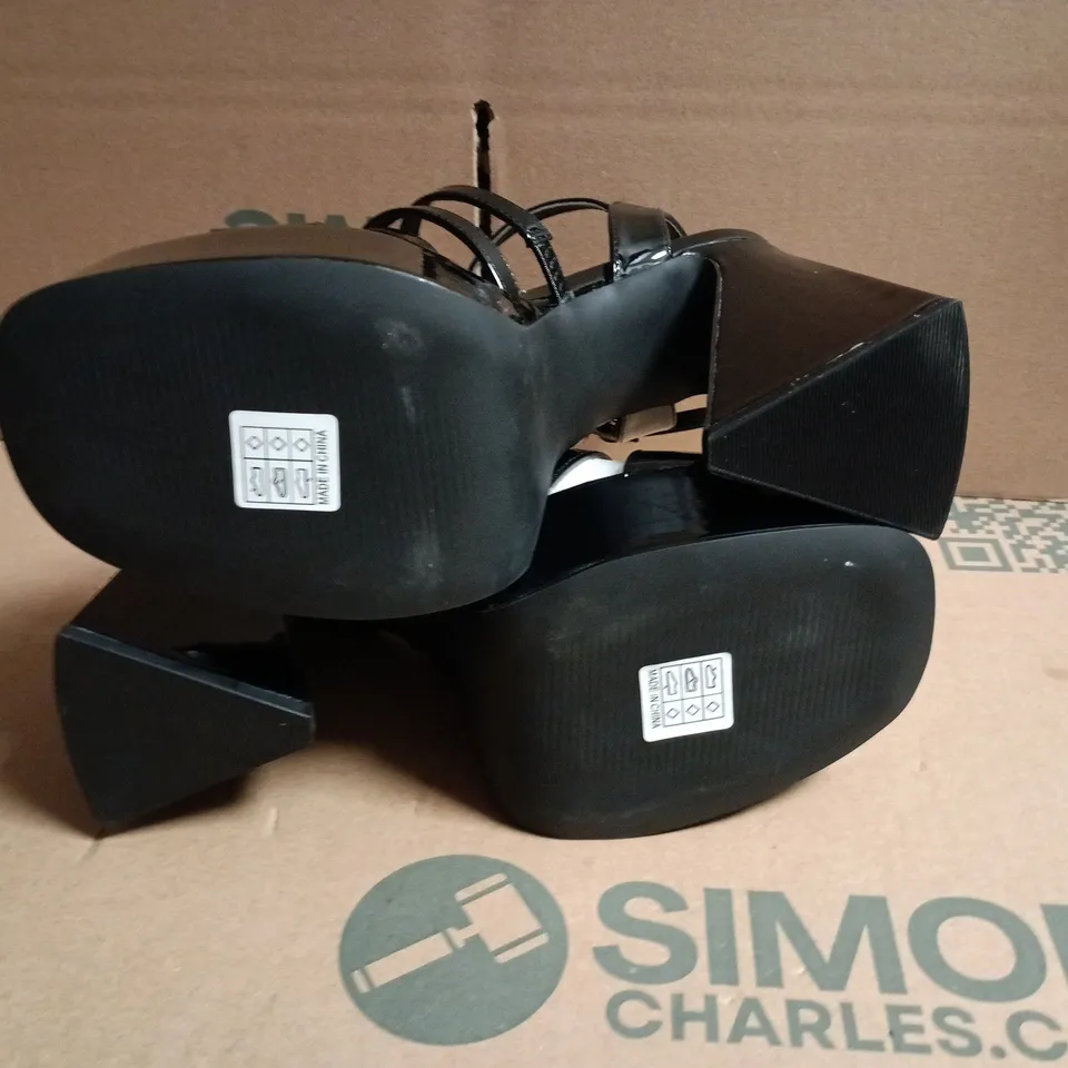 BOXED WOMEN'S BLACK PATENT LEATHER STRAPPY PLATFORM SANDALS - UK 6