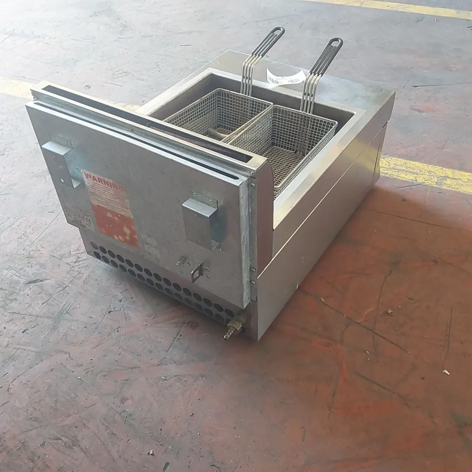 LINCAT DF4/P COMMERCIAL PROPANE GAS SINGLE TANK FRYER
