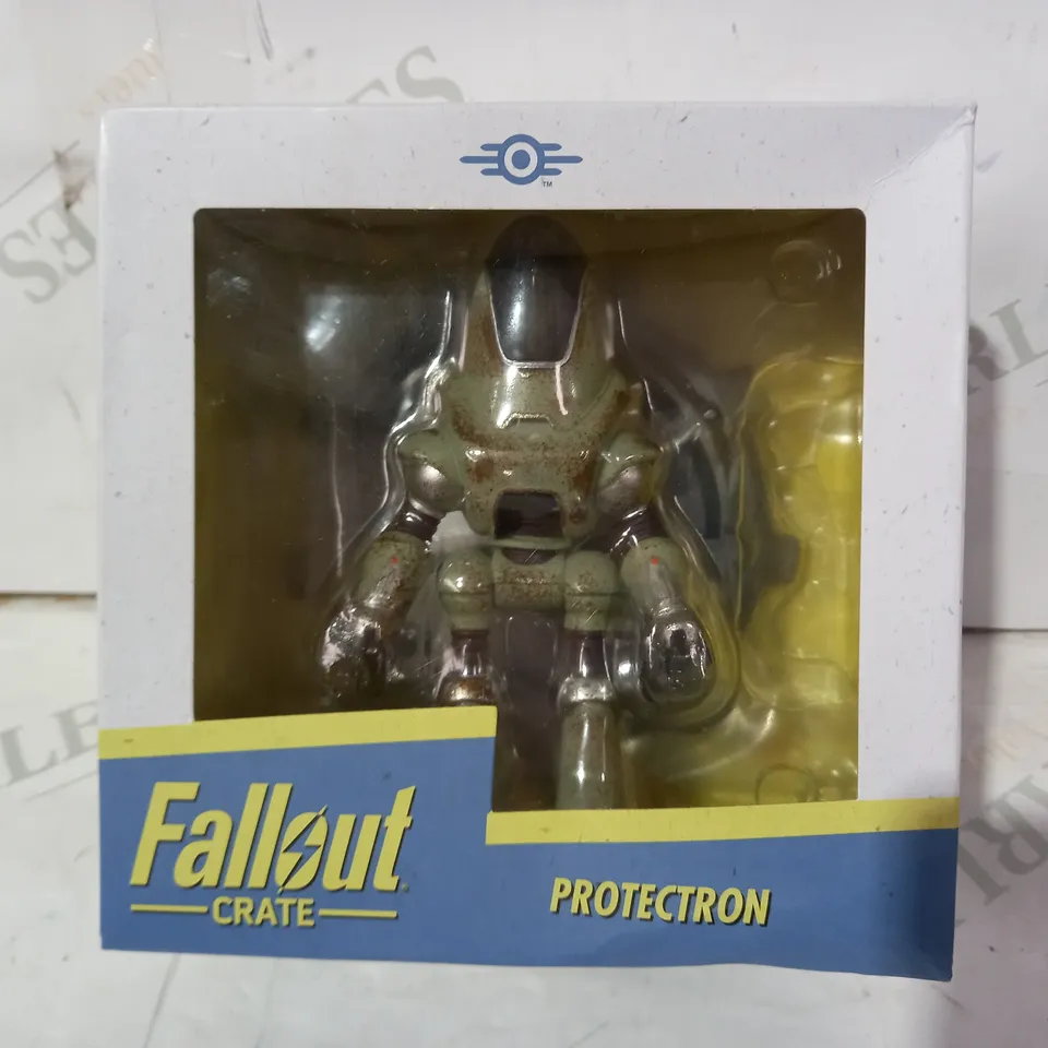 BETHESDA FALLOUT CRATE PROTECTRON FIGRUE