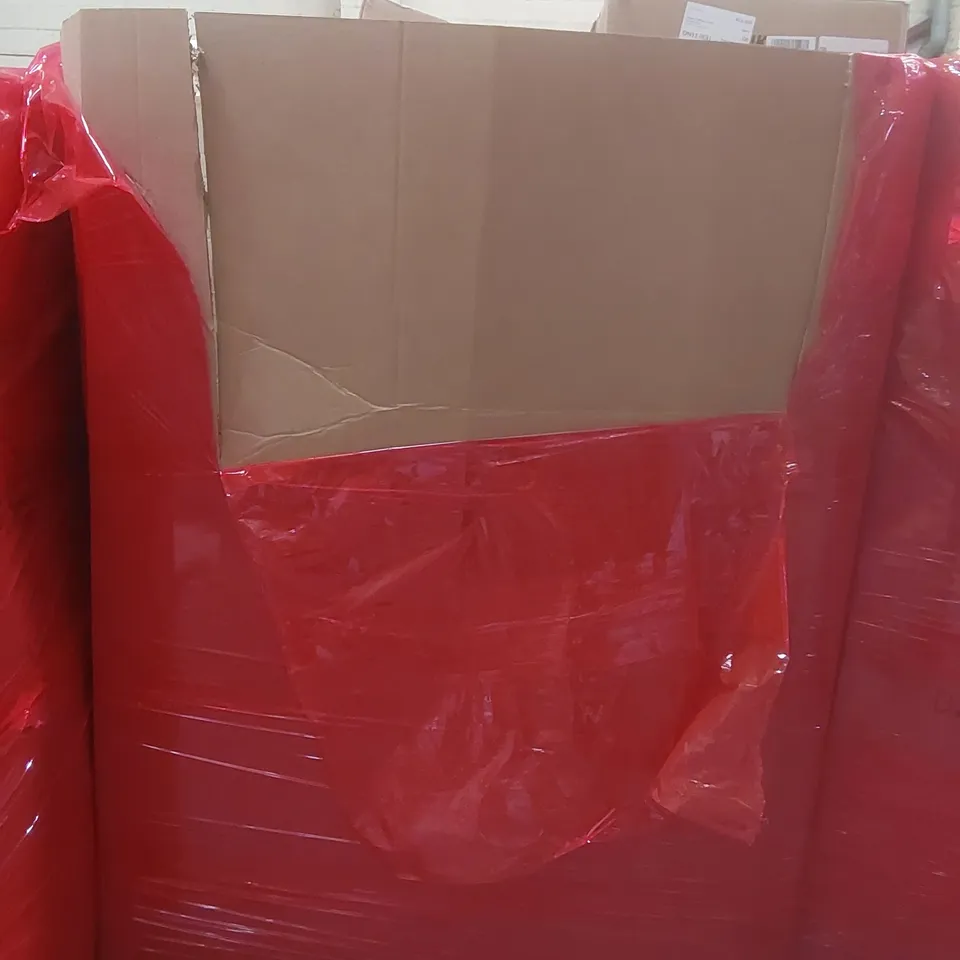 PALLET CONTAINING A LARGE QUANTITY OF ASSORTED ITEMS INCLUDING: MATTRESS TOPPER, CEILING FAN LIGHTS, BLINDS ECT