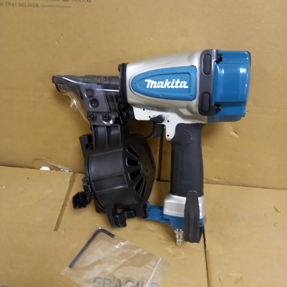 MAKITA AN454 45MM FIRST FIX AIR NAIL GUN