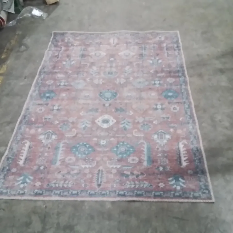QUALITY DESIGNER AREA RUG - APPROXIMATELY 180X120CM