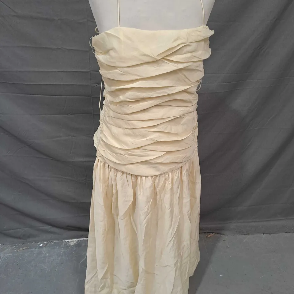 ZARA RUFFLE SPAGHETTI STRAP DRESS IN CREAM SIZE L