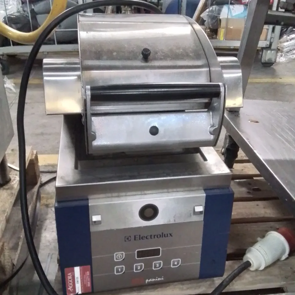 COMMERCIAL ELECTROLUX HSG PANINI GRILL