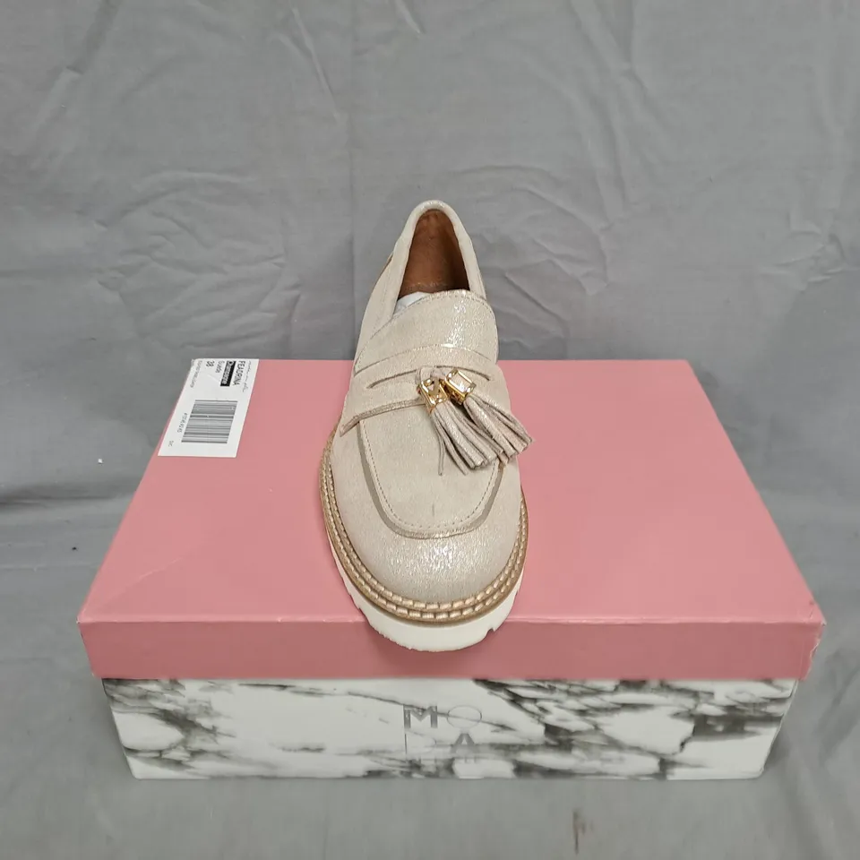 FEADRINA CHAMPAGNE SUEDE CLEATED TASSEL LOAFERS - SIZE 38