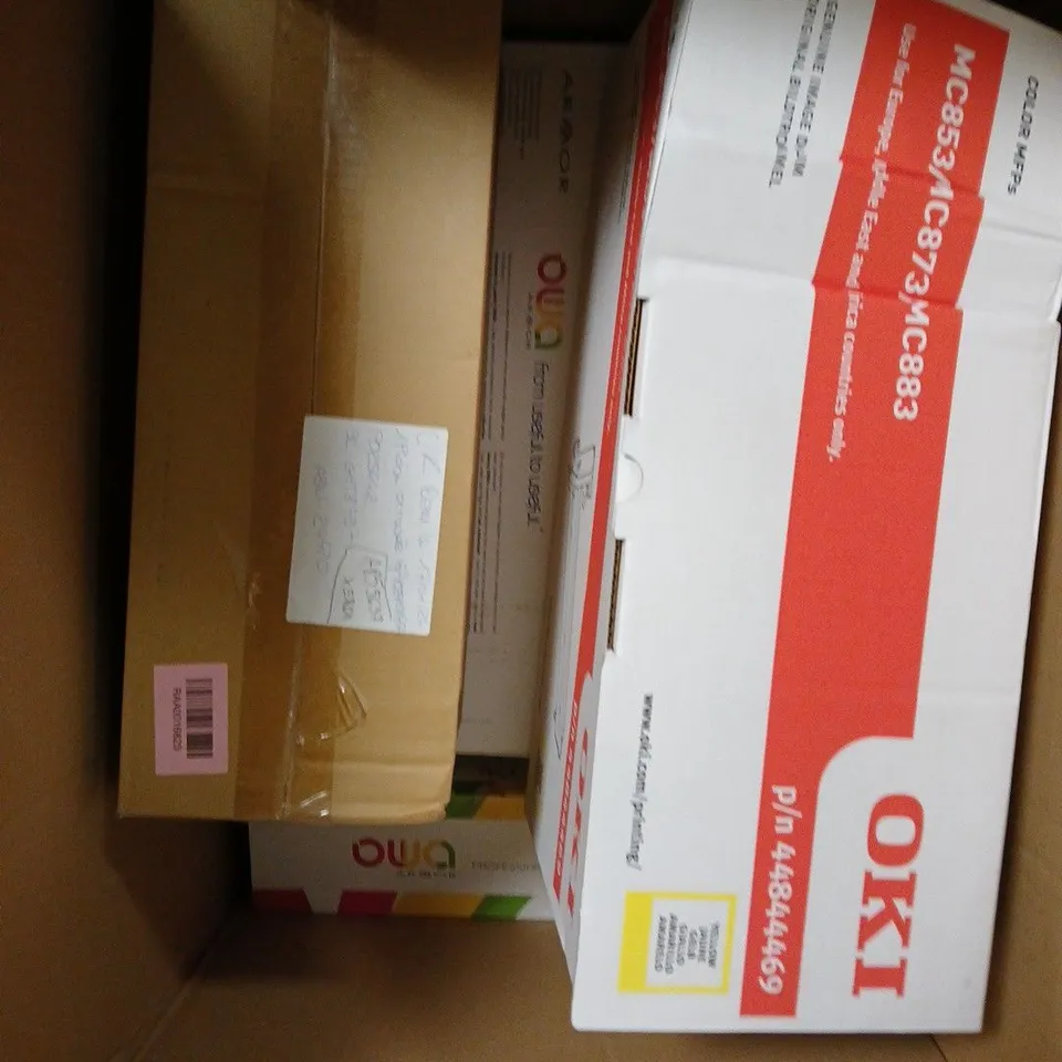 APPROXIMATELY 5 ASSORTED PRINTER TONER CARTRIDGES IN VARIOUS MODELS 
