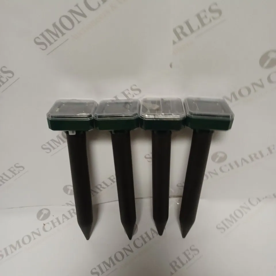 DESIGNER SOLAR POWERED UNDERGROUND RODENT REPELLER KIT