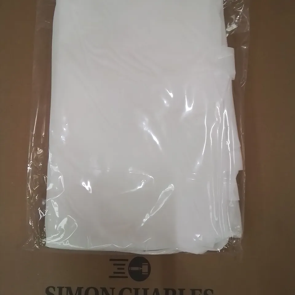 PALLET OF APPROXIMATELY 550 ASSORTED BRAND NEW MEDICAL ITEMS TO INCLUDE - DISPACK REINFORCED SURGICAL GOWNS LARGE - POWDER FREE GLOVES SMALL - 20 PACKS OF FACE MASKS ETC 