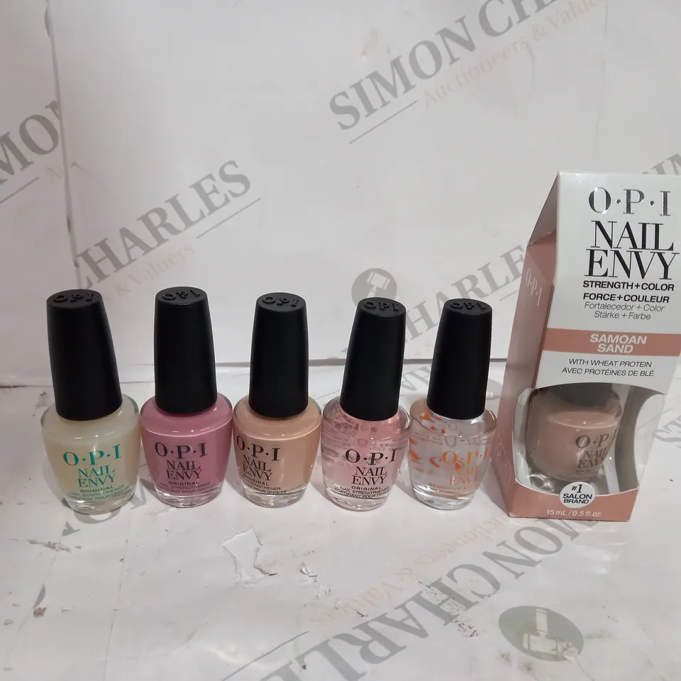 OPI 6 PIECE NAIL ENVY COLLECTION AND BAG 