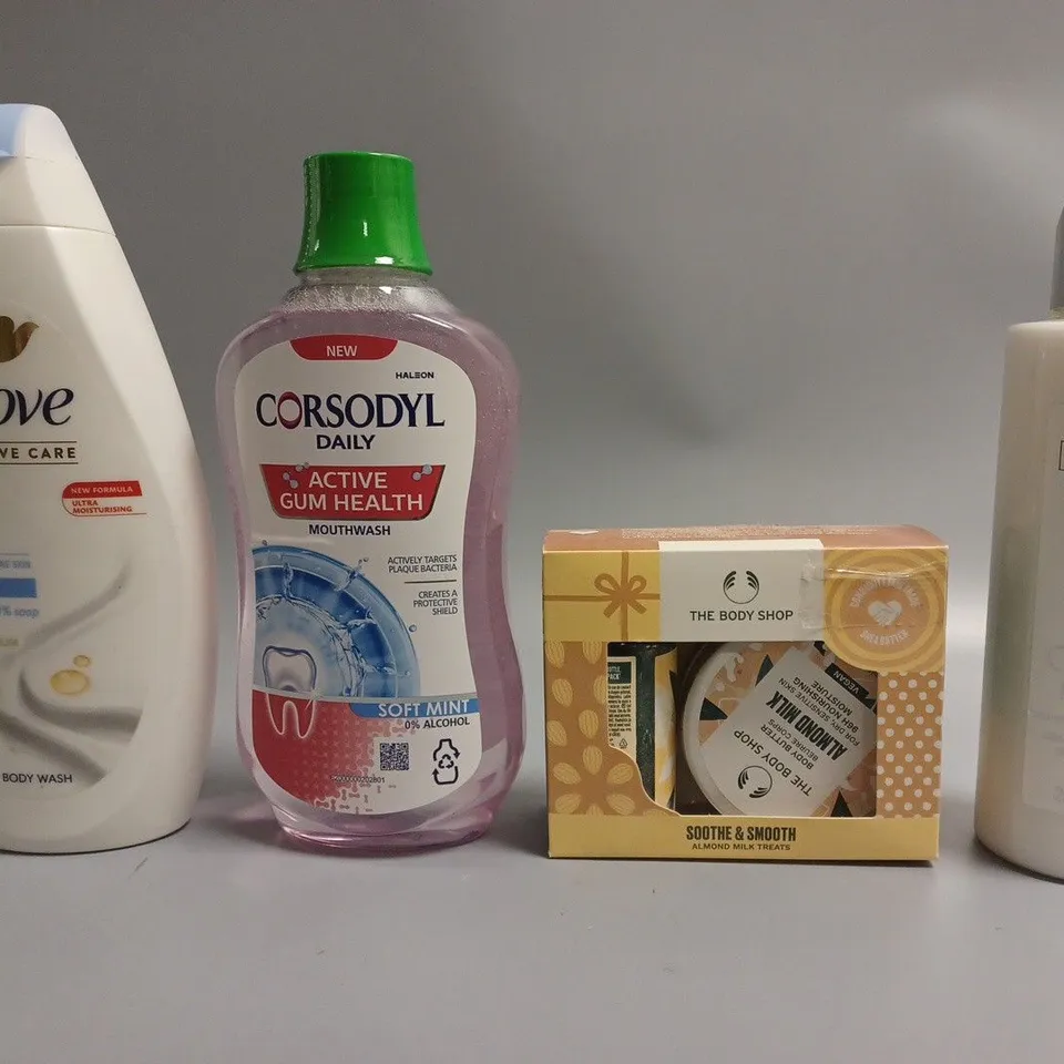 LOT OF APPROXIMATELY 20 COSMETICS ITEMS TO INCLUDE SOOTHING CARE , GUM HEALTH PRODUCTS , THE WHITE COMPANY BODY CREAM , ETC  