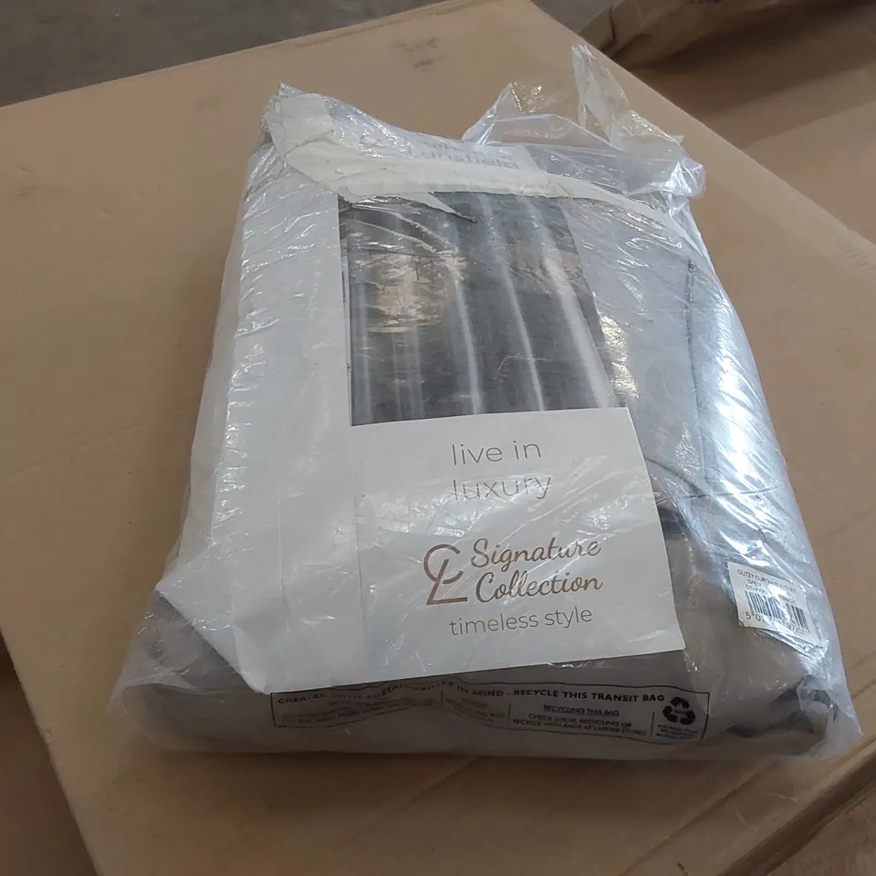 BAGGED GLITZY SEQUIN EYELET CURTAINS - 90 x 90"