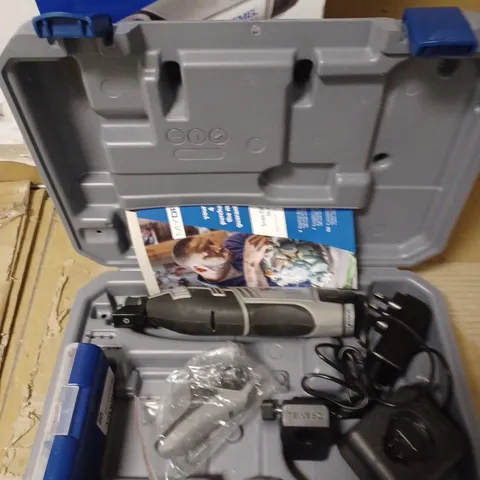 DREMEL 8220 CORDLESS ROTARY TOOL 12 V