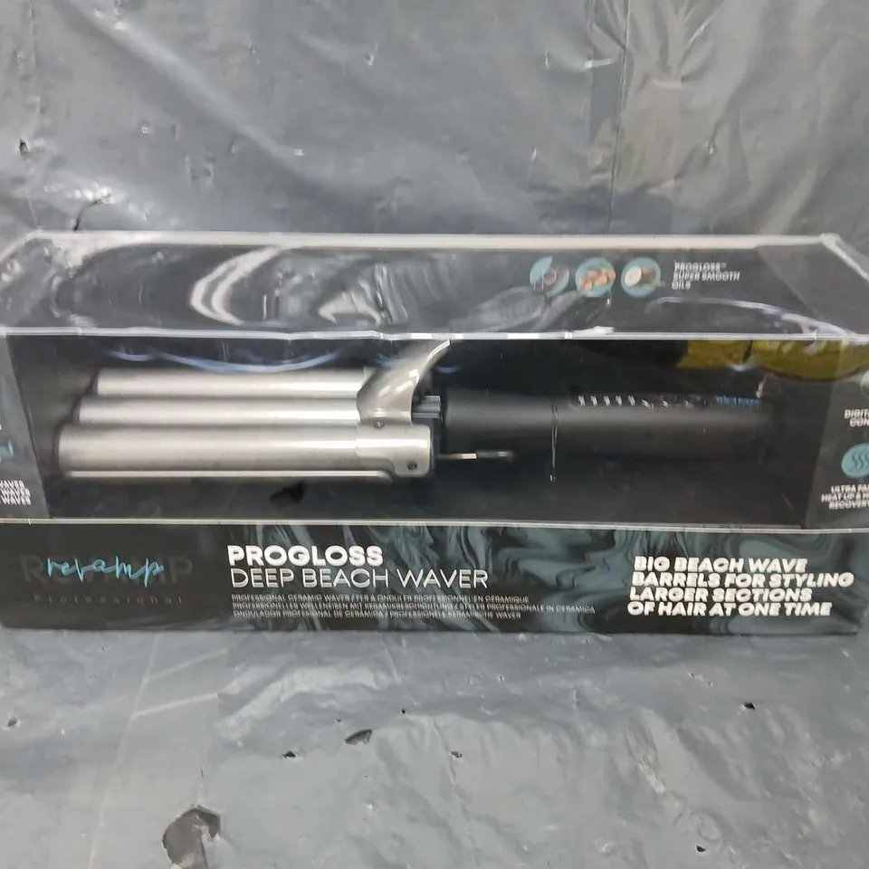 BOXED REVAMP PROFESSIONAL PROGLOSS DEEP BEACH WAVER WV-2000-EU