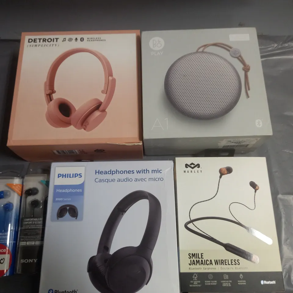 LOT OF 7 ASSORTED AUDIO ITEMS TO INCLUDE ASTRO A50, URBANISTA DETROIT HEADPHONES AND MARLEY WIRELESS EARPHONES