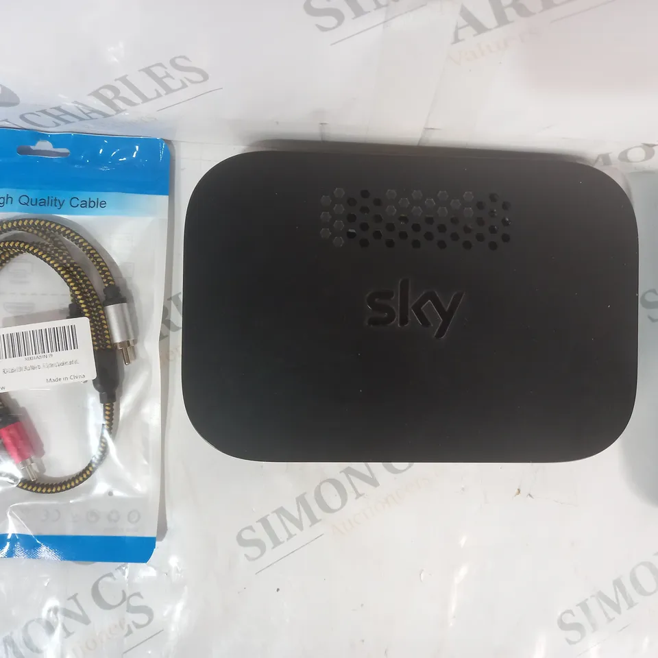 APPROXIMATELY 15 ASSORTED HOUSEHOLD ITEMS TO INCLUDE SKY WIFI ROUTER, SAMSUNG REMOTE, HIGH QUALITY CABLE, ETC