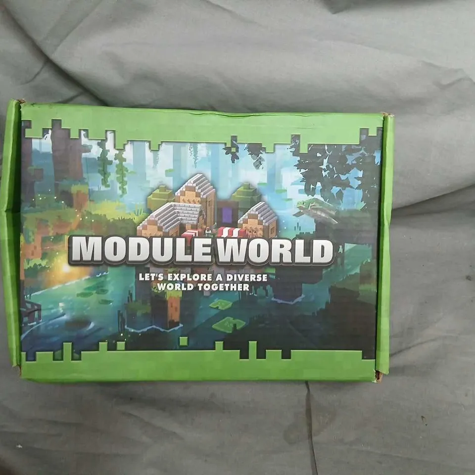 MODULE WORLD – BOXED BUILDING TOY SET