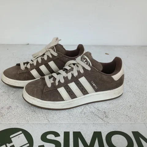 UNBOXED PAIR OF ADIDAS CAMPUS IN BROWN - UK 6