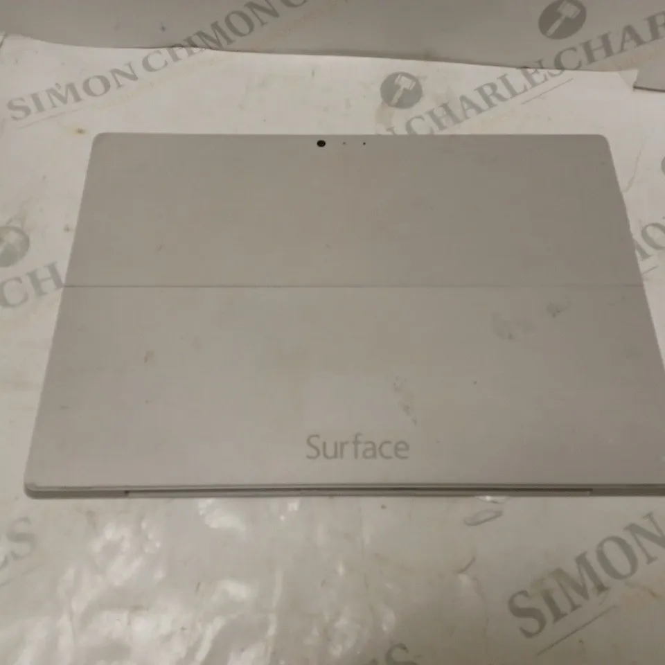 MICROSOFT SURFACE TABLET IN SILVER 