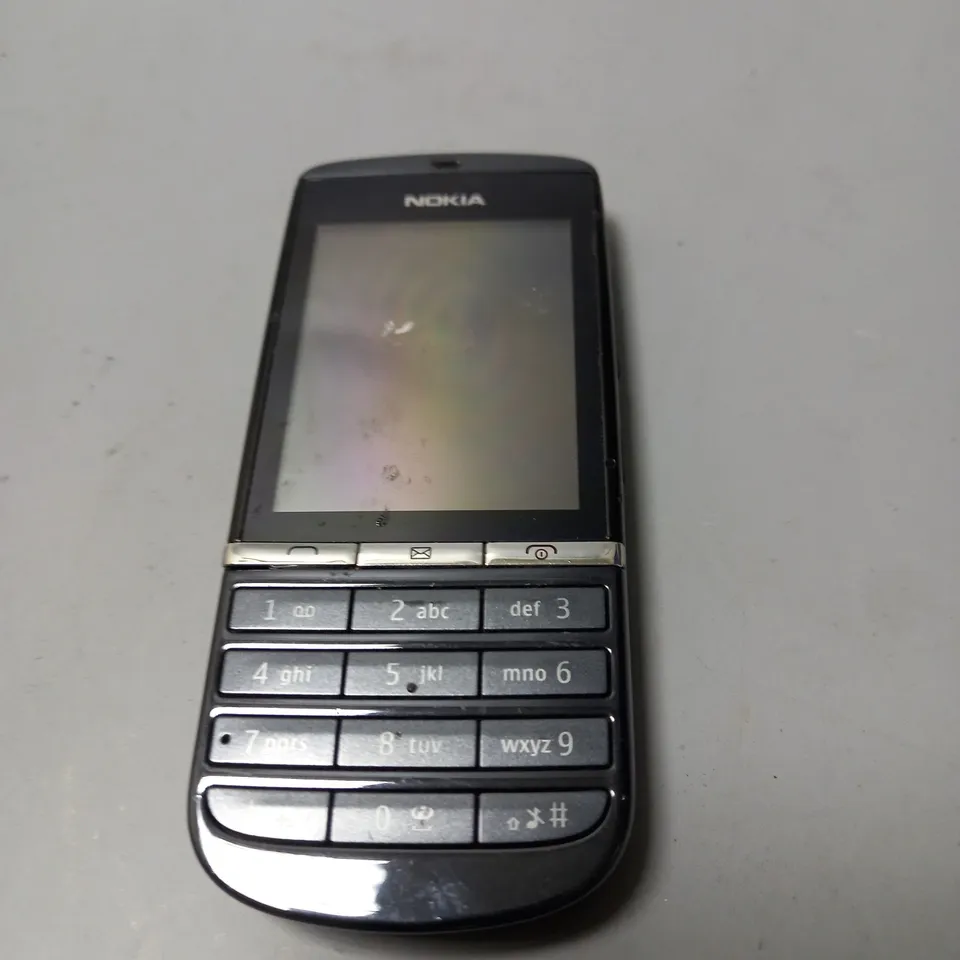 NOKIA 300 