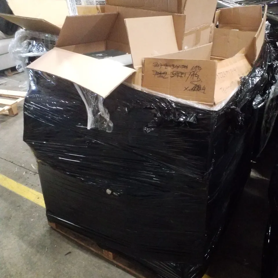 PALLET CONTAINING ASSORTED ELECTRICAL PRODUCTS INCLUDING BEDSIDE ALARM CLOCK WITH WIRELESS CHARGING, PORTABLE RADIOS & PORTABLE WHITE NOISE MACHINES