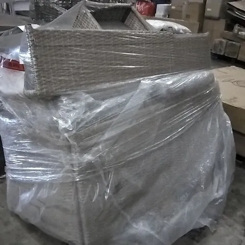 DESIGNER GARDEN SOFA SET