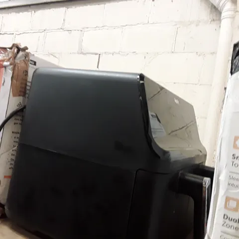 UNBOXED KEPLIN AIR FRYER WITH DUAL COOKING ZONES BLACK COLOUR