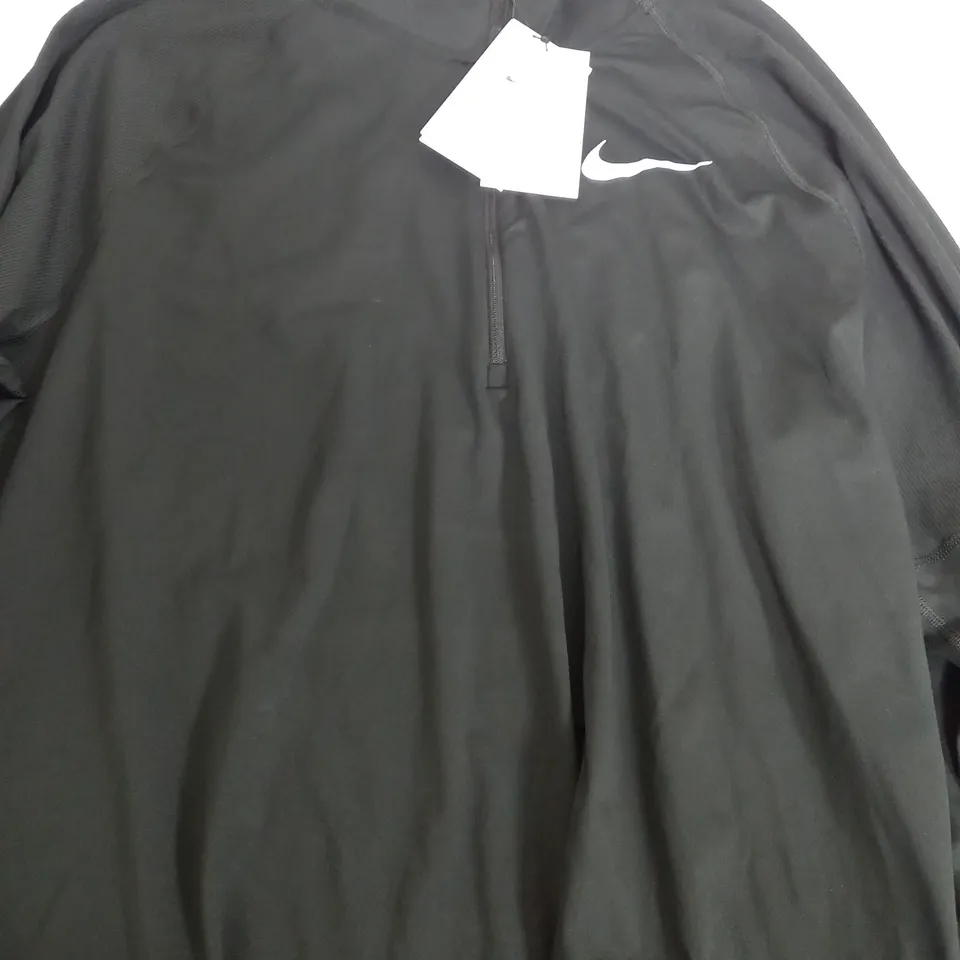 NIKE DRI FIT RUNNING BLACK QUARTER ZIP - XL