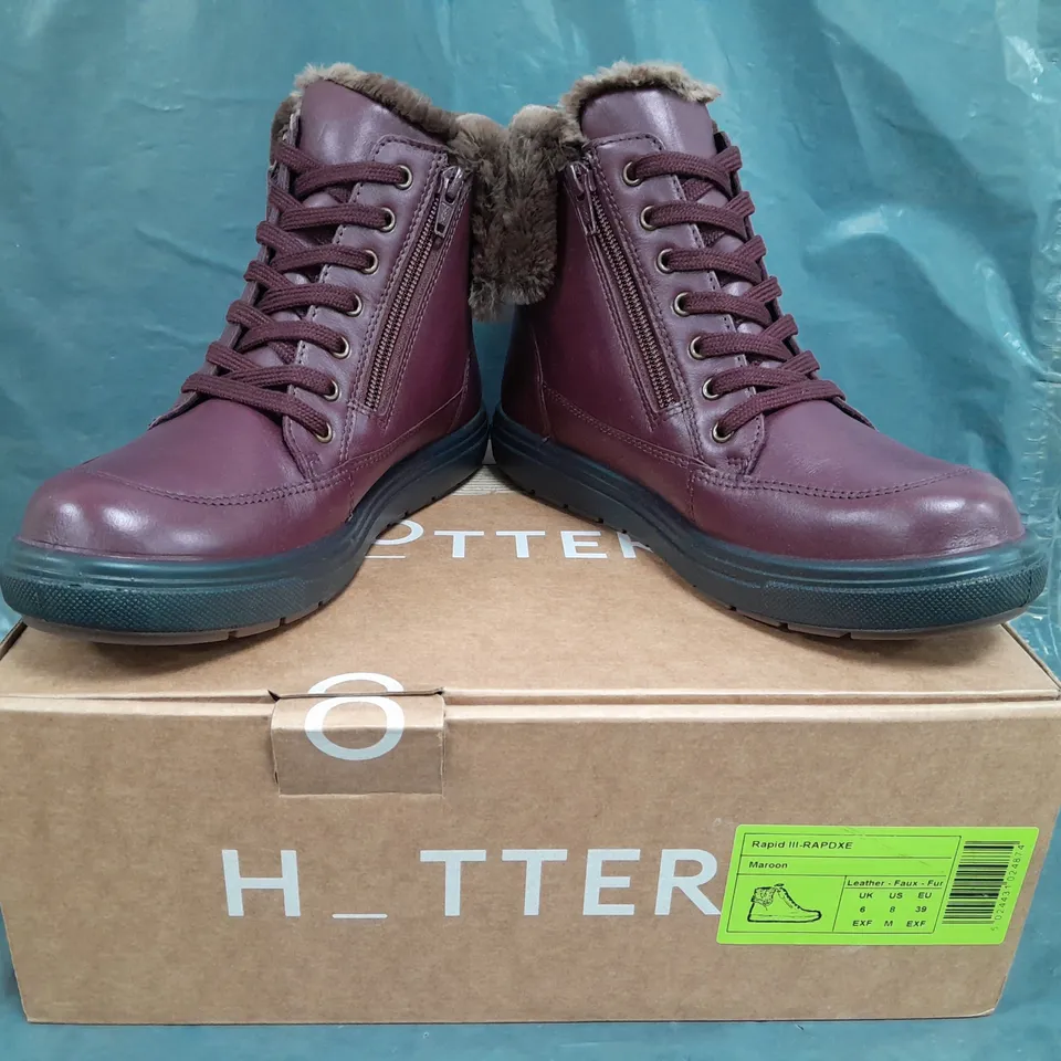 BOXED PAIR OF HOTTER RAPID III-RAPSXE ANKLE BOOTS IN MAROON UK SIZE 6