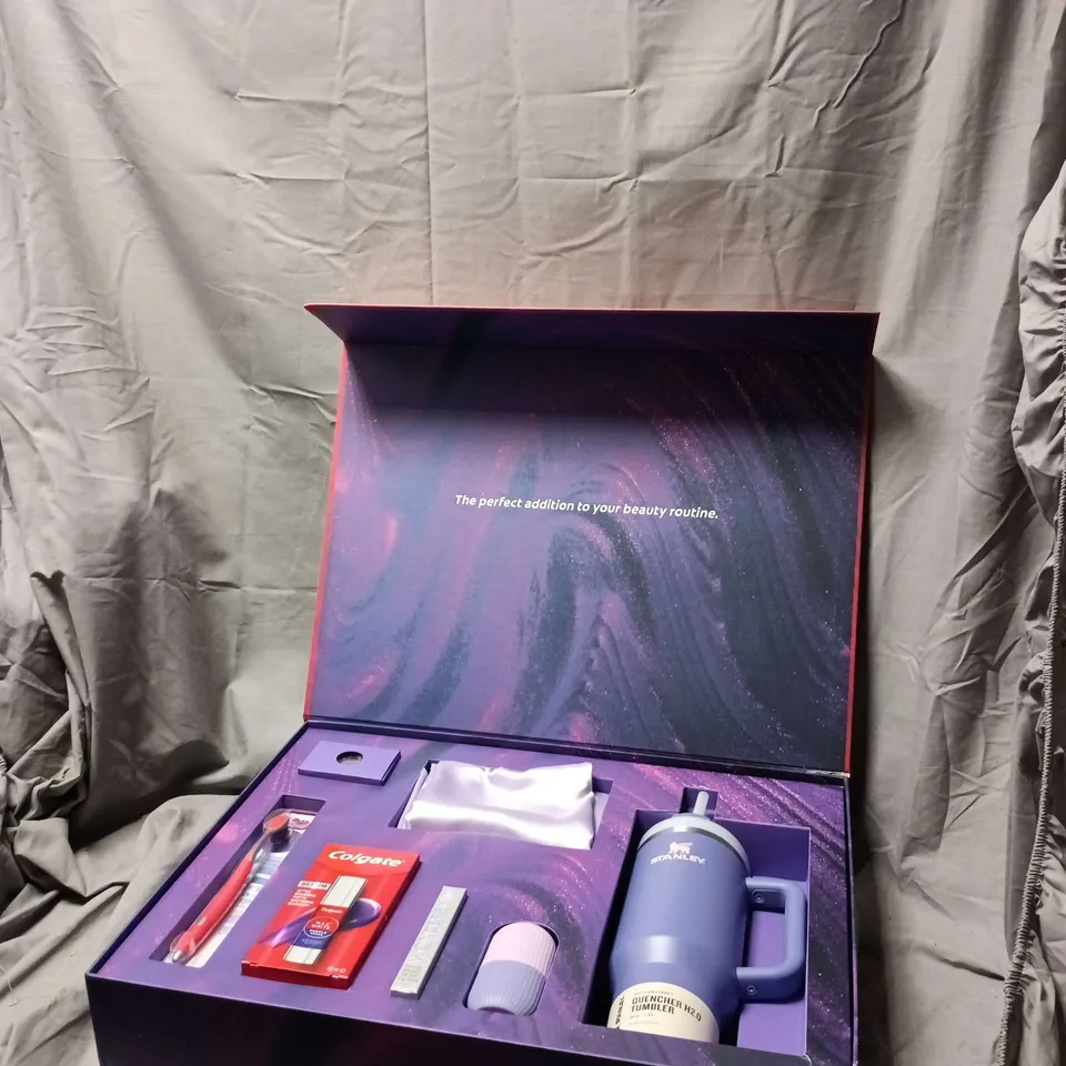 COLGATE MAX WHITE PURPLE SERUM PROMOTIONAL BOX INCLUDING STANLEY TUMBLER, COLGATE PRODUCTS, ETC