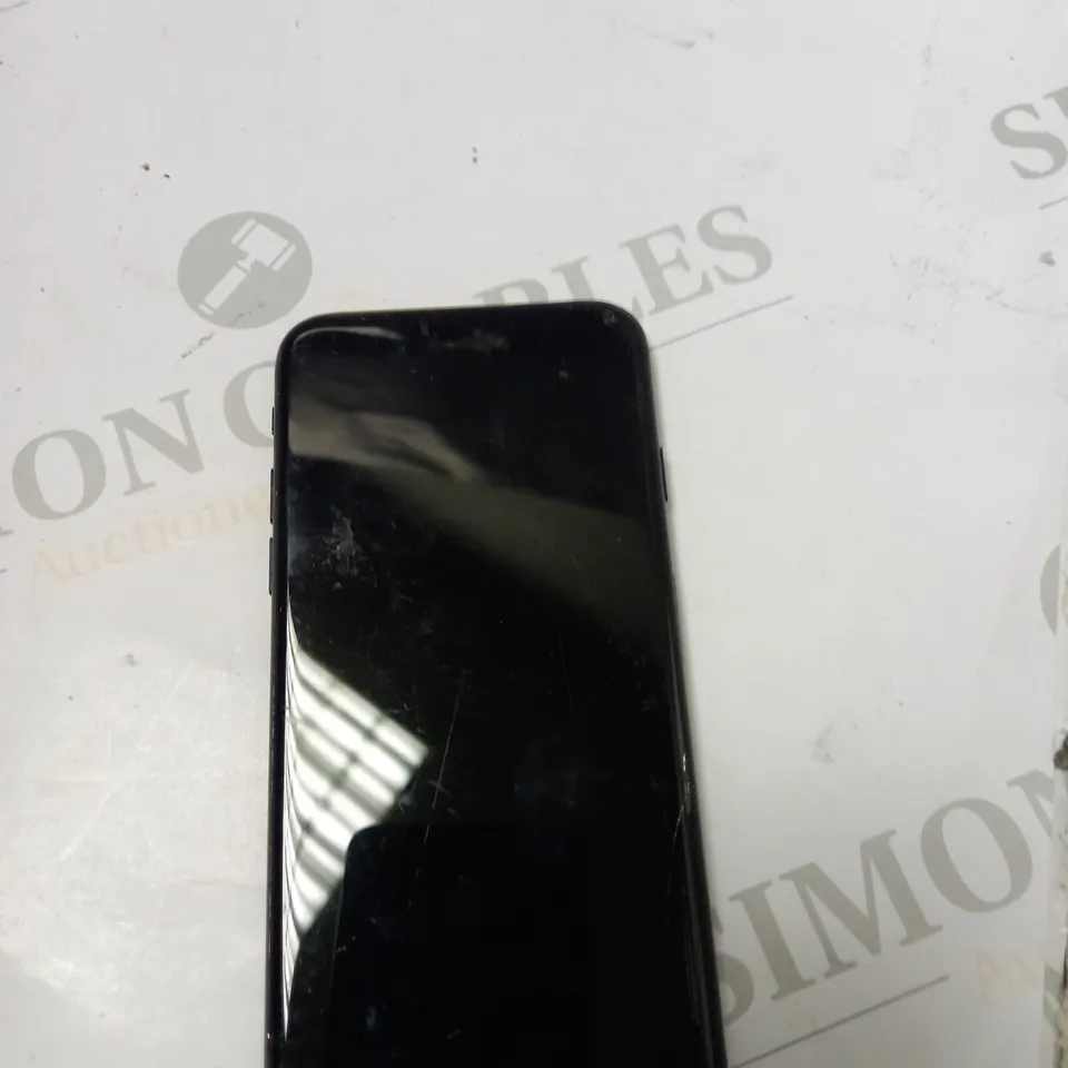 APPLE IPHONE 7 MODEL A1778