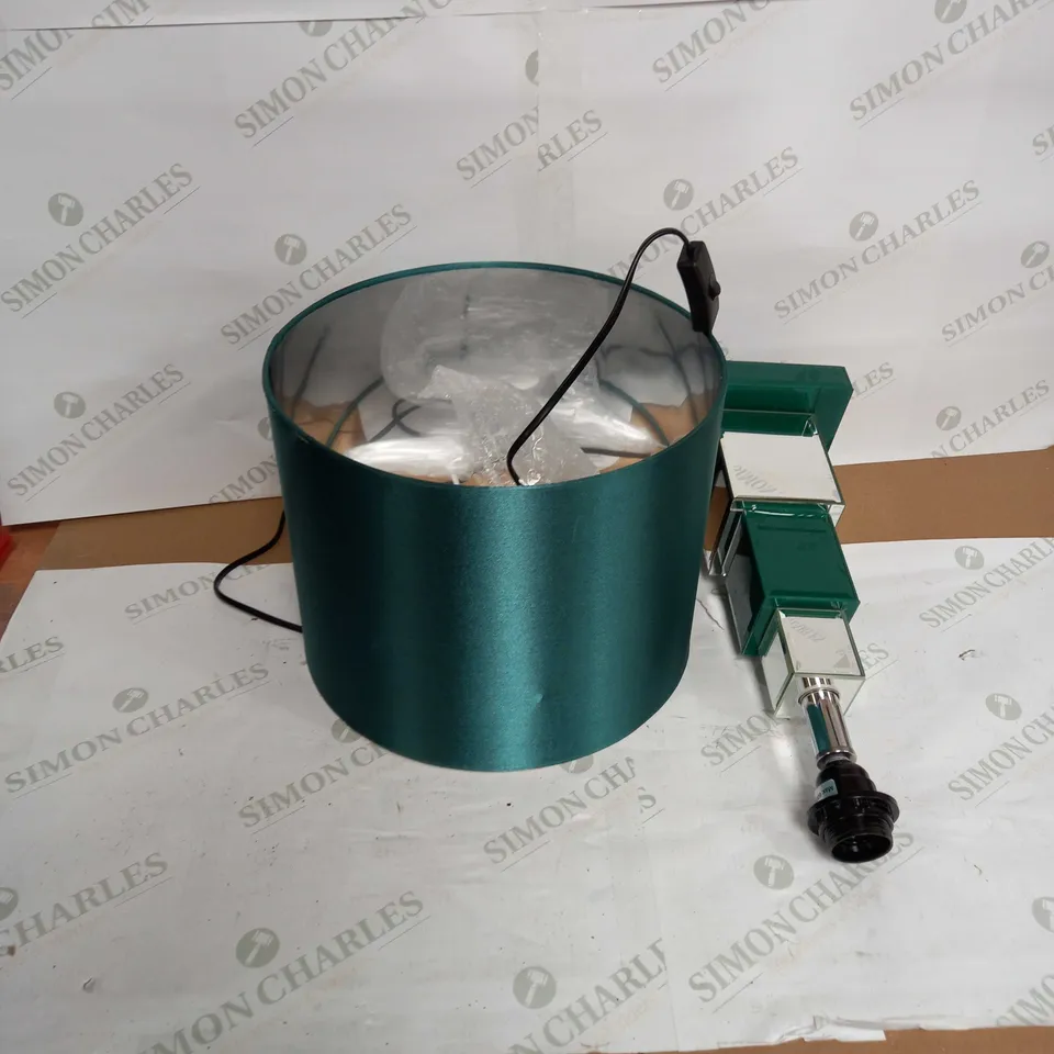 JM TIERED LAMP GREEN
