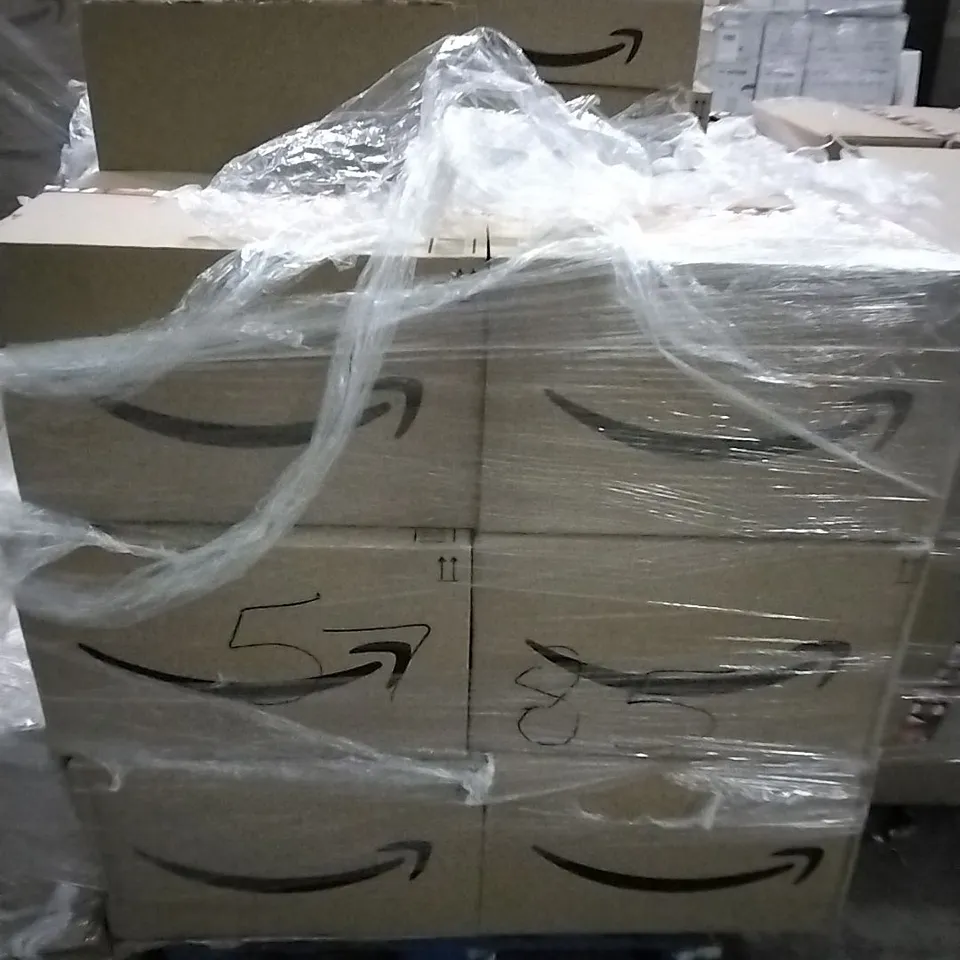 PALLET OF ASSORTED ITEMS INCLUDING 2022/2023 DIARY, WOMEN'S EARRINGS, SANTA HAT, FLORAL BOW TIE FOG COLLAR, COMMUTATIVE JUSTICE BOOK, GRIP SOCKS