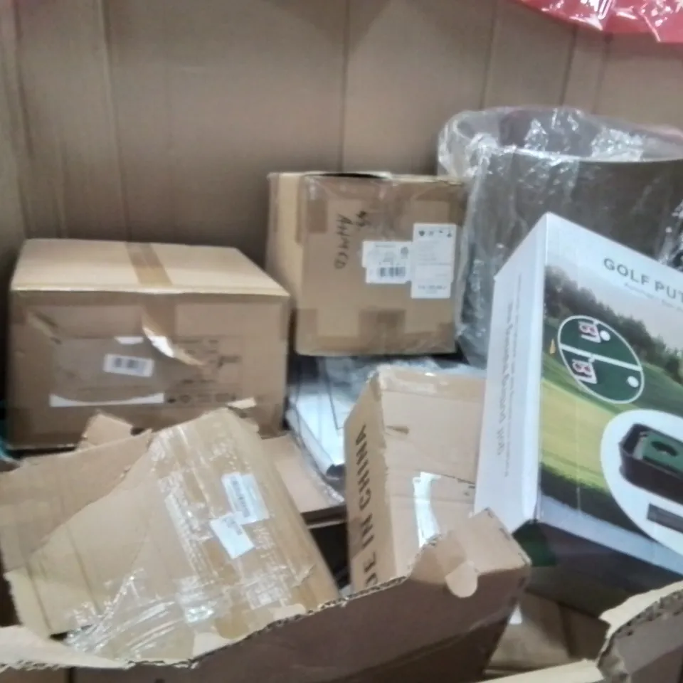 PALLET OF ASSORTED HOUSEHOLD GOODS AND PRODUCTS TO INCLUDE;GOLF PUTTING MAT,DOG RAMP,INTELLIGENT VIBRATION BOARD