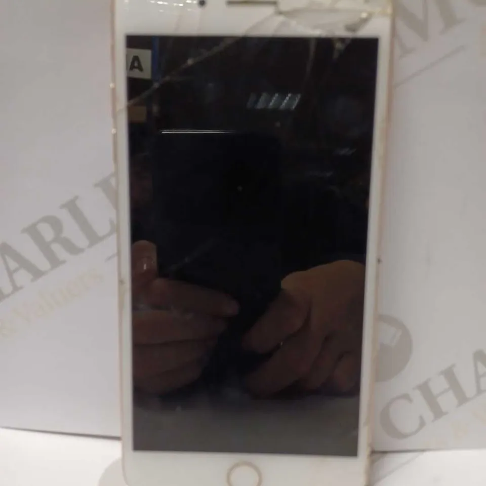 APPLE IPHONE 8 PLUS 