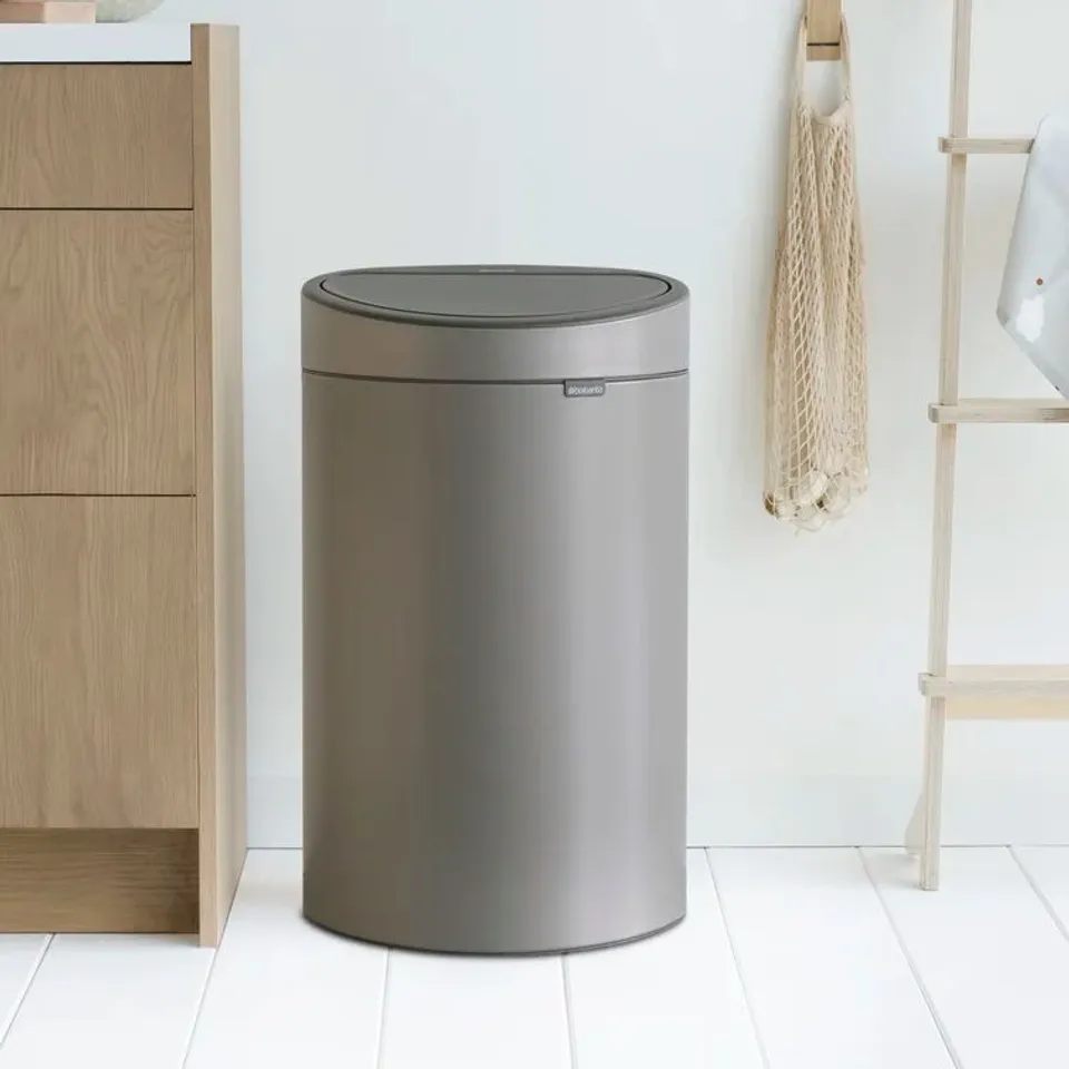 BOXED 40L TOUCH BIN (1 BIN)