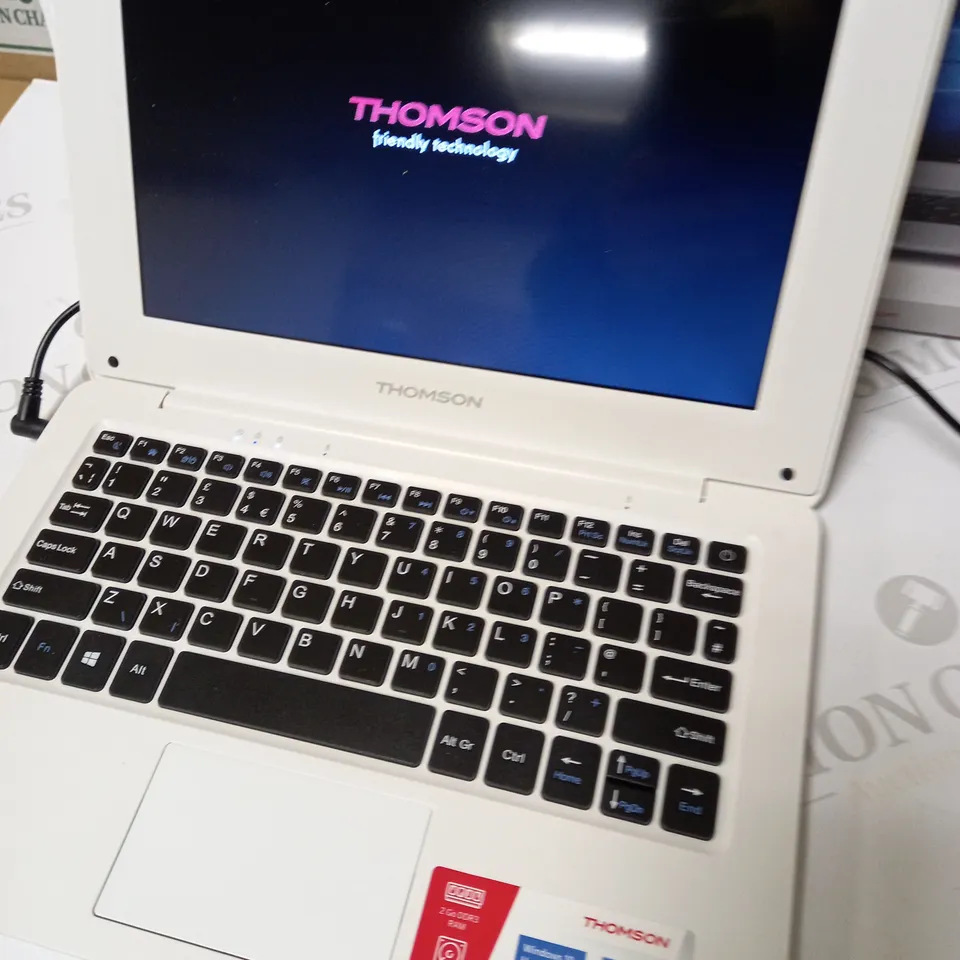 THOMPSON NEO 10.1" NOTEBOOK WITH WINDOWS 10, WHITE 