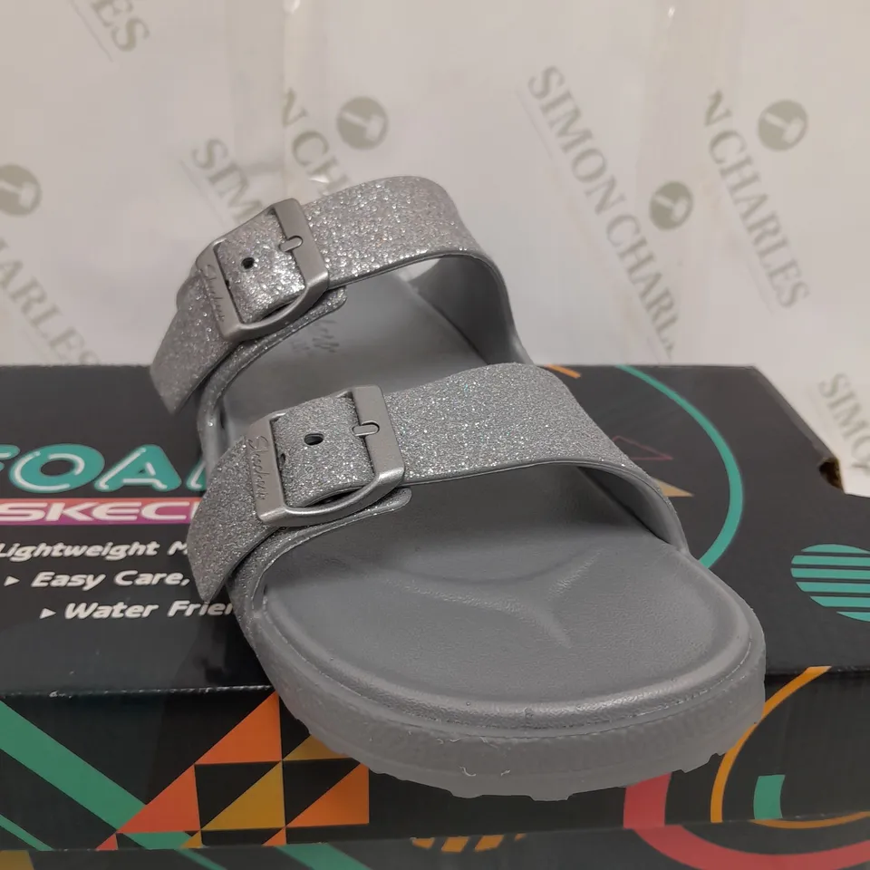 SKECHERS SILVER SANDALS SIZE 7