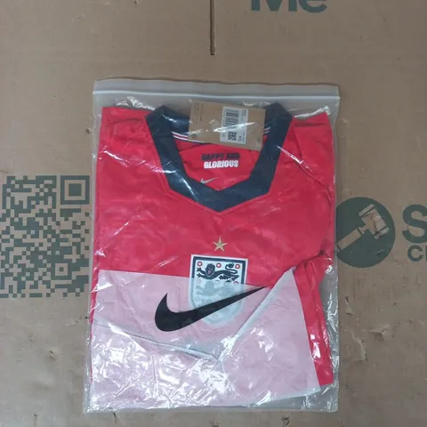 BAGGED NIKE ENGLAND FOOTBALL JERSEY IN RED SIZE XXL